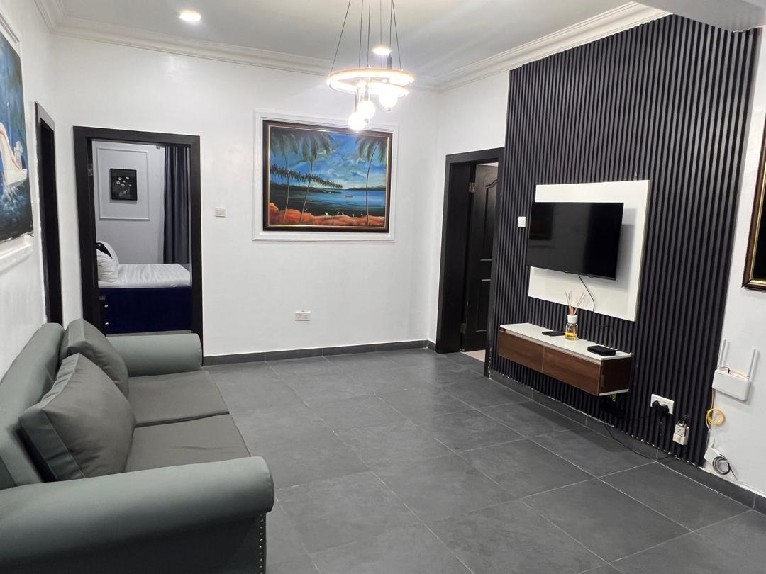 Penthouse 5 Bedroom Royal Apartment with Ocean View and Elevator @ Oniru-2